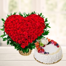 Heart Shape Arrangement & Cake