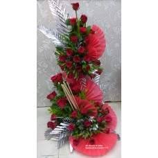 Red Roses Basket