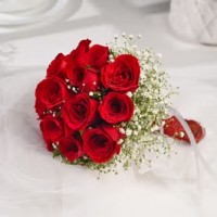 Love In Red Roses