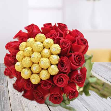 Red Roses With 16 Pic Ferrero Rocher Bunch