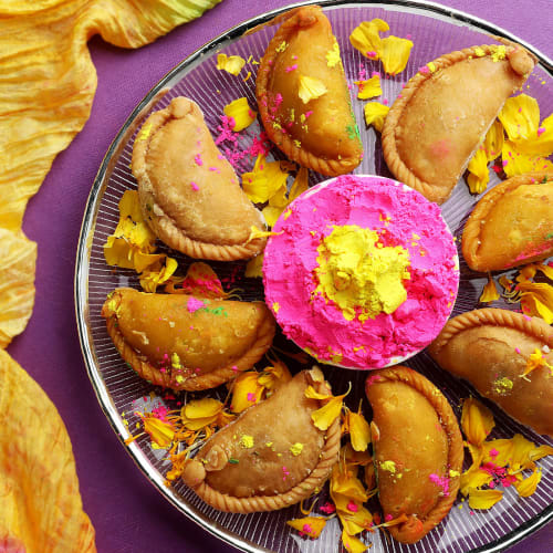 Holi Herbal Gulaal With Gujiya Gift Set