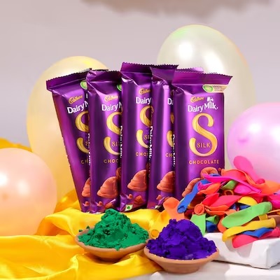 Holi Water Balloons With Chocolate Color Combo